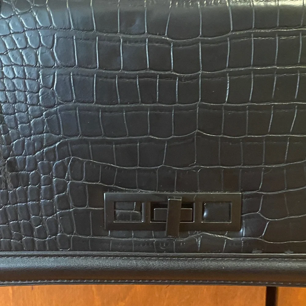 Call-it-Spring Black Croc-Embossed Women's Bag - Picture 5 of 14